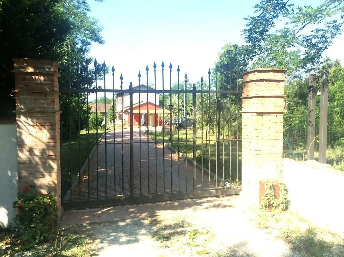 B&B Casalnovo カステルヌオーヴォ・マグラ イタリア
