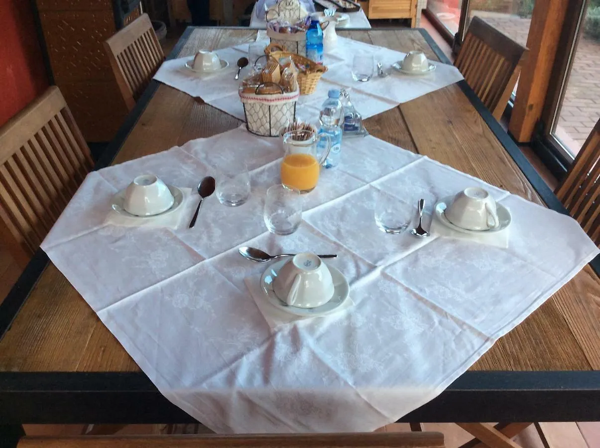 B&B Casalnovo カステルヌオーヴォ・マグラ