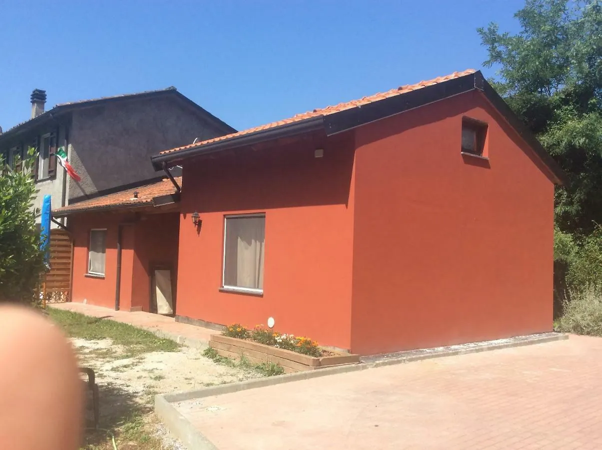 B&B Casalnovo カステルヌオーヴォ・マグラ 3*,  イタリア